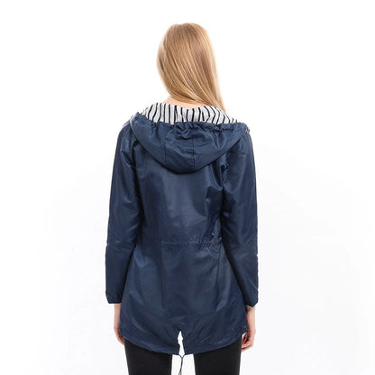 Fiora Giacca Impermeabile Donna | Antivento con Cappuccio Regolabile 2